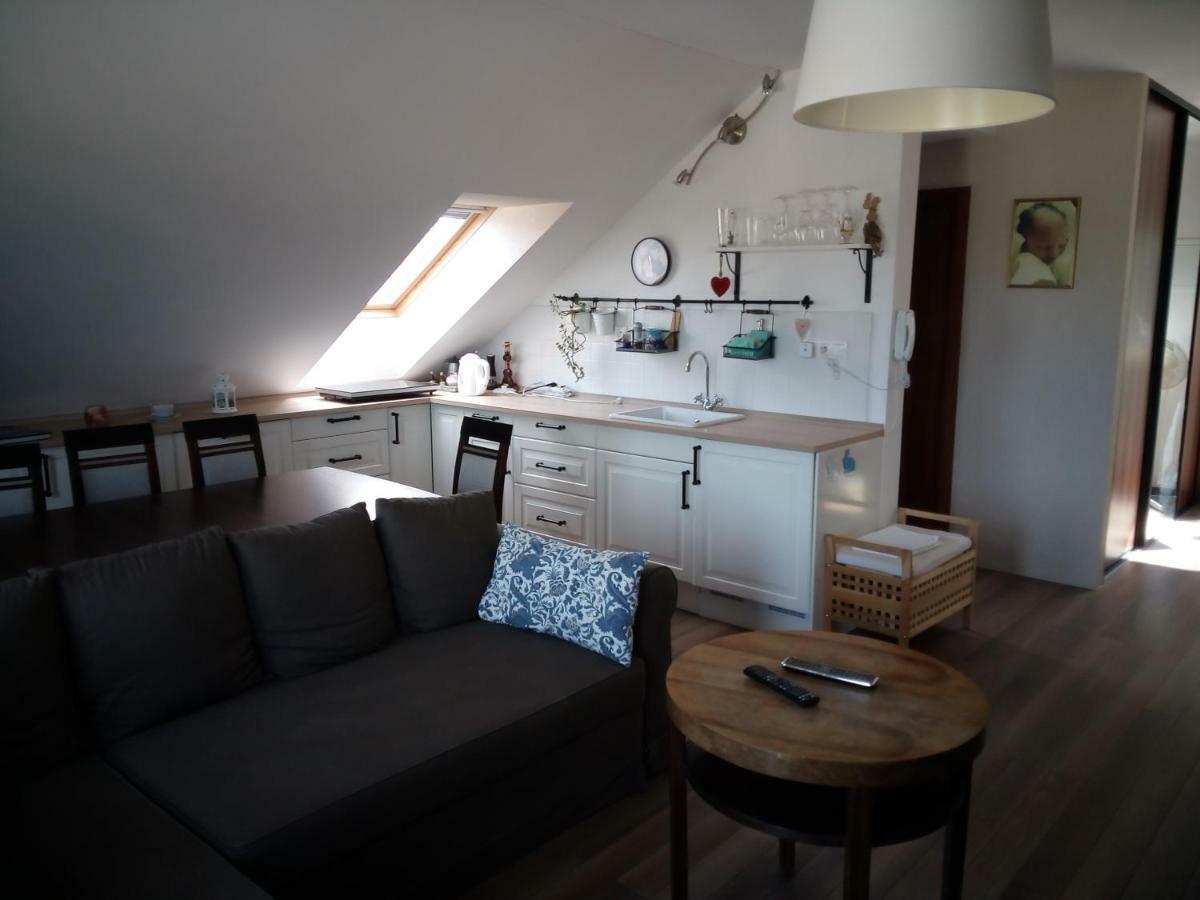 Walnut Apartment With Sauna And Pond Topoľčany Екстериор снимка