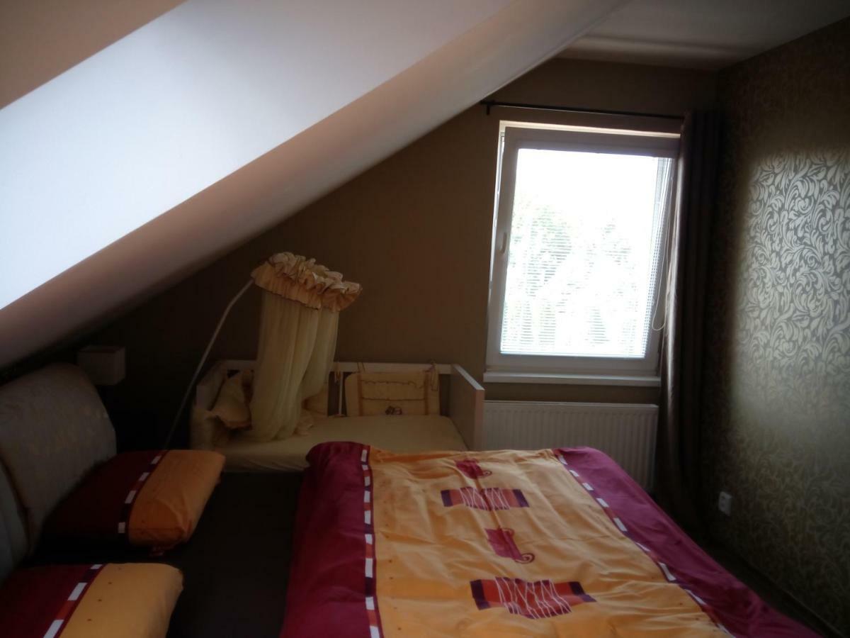 Walnut Apartment With Sauna And Pond Topoľčany Екстериор снимка