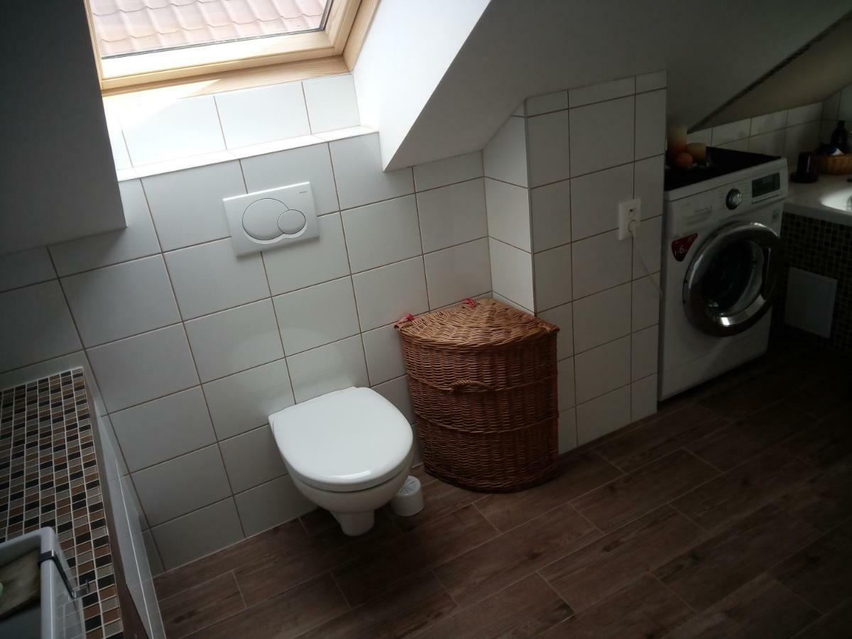 Walnut Apartment With Sauna And Pond Topoľčany Екстериор снимка